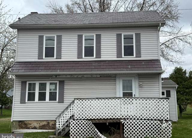 Property at 1235 Bloom Rd, Danville, PA 17821, 2 beds, 1.5 baths