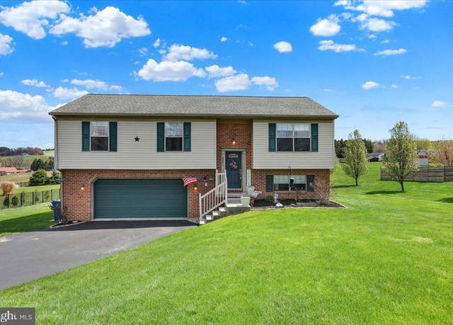 Property at 2241 Stoverstown Rd, Spring Grove, PA 17362, 4 beds, 3 baths