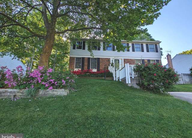 Property at 7807 Roundabout Way, Springfield, VA 22153, 5 beds, 3.5 baths