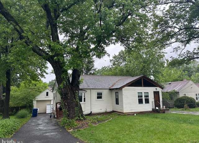 Property at 2904 Fairmont St, Falls Church, VA 22042, 3 beds, 3 baths