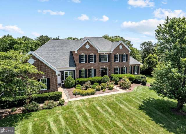 Property at 18132 Shenstone Run Ct, Leesburg, VA 20175, 4 beds, 5.5 baths