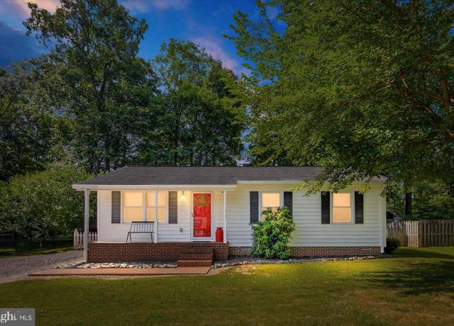 Property at 306 Patterson Ave, Fredericksburg, VA 22407, 3 beds, 2 baths