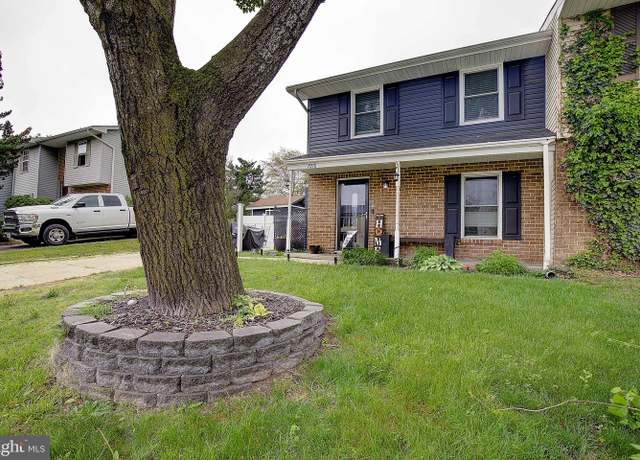 Property at 7978 Oakwood Rd, Glen Burnie, MD 21061, 3 beds, 2.5 baths