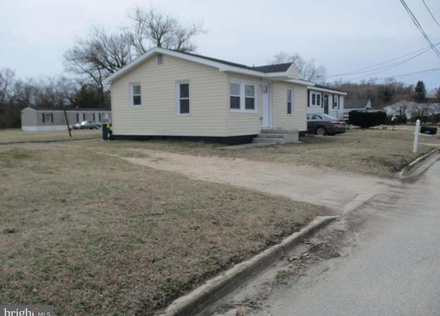 Property at 103 Smith St, Federalsburg, MD 21632, 2 beds, 1 bath