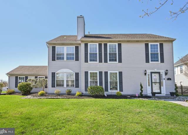 Property at 11 Winterset Ln, Marlton, NJ 08053, 3 beds, 2.5 baths