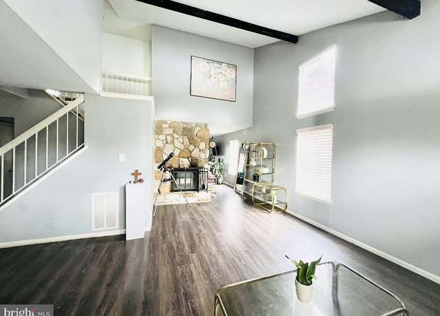 Property at 13 Del Sol Pl, Sicklerville, NJ 08081, 3 beds, 2.5 baths