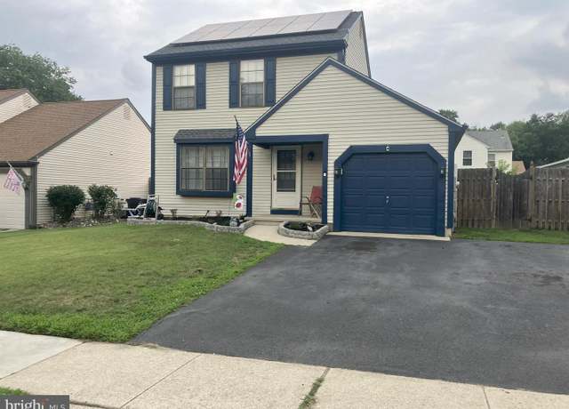 Property at 3 Cobblestone Ct, Sicklerville, NJ 08081, 2 beds, 1.5 baths