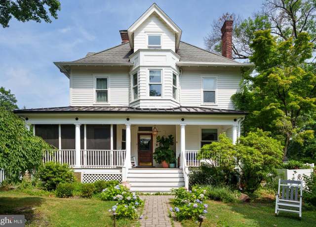 Property at 8 Hamilton Ave, Princeton, NJ 08540, 5 beds, 4 baths
