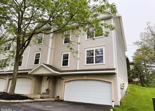 Property at 134 Kenley Ct, State College, PA 16803, 4 beds, 2.5 baths