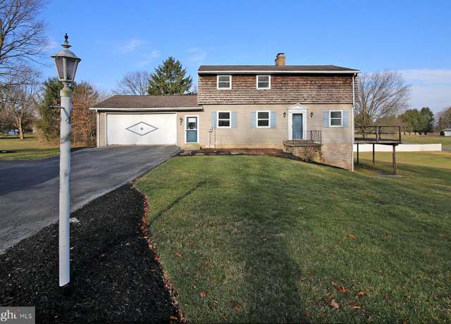 Property at 133 Northwest Dr, Lebanon, PA 17042, 3 beds, 2.5 baths