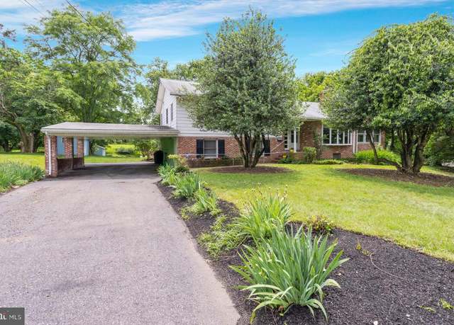 Property at 3350 Arcola Rd, Collegeville, PA 19426, 3 beds, 4 baths