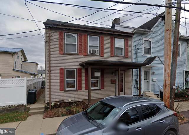 Property at 356 Pine St, Danville, PA 17821, 3 beds, 1 bath