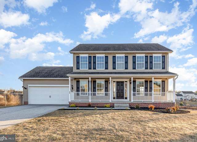 Property at 12 Joshua Dr, Hanover, PA 17331, 5 beds, 2.5 baths