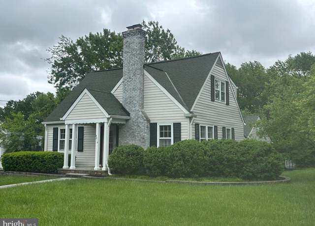 Property at 6419 Hillside Ln, Alexandria, VA 22306, 3 beds, 3 baths