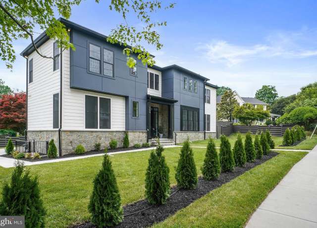 Property at 500 Malcolm Rd NW, Vienna, VA 22180, 6 beds, 7 baths