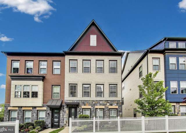 Property at 6103 Olivet Dr, Alexandria, VA 22315, 3 beds, 3 baths