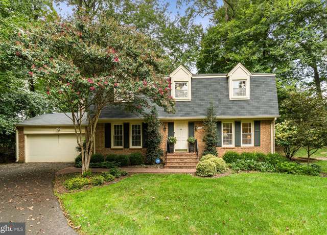 Property at 1005 Kerge Ct SE, Vienna, VA 22180, 5 beds, 3.5 baths