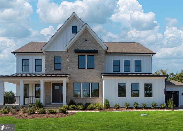 Property at 18515 Lake Hill Dr, Leesburg, VA 20175, 4 beds, 5.5 baths