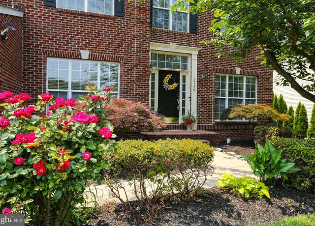 Property at 5736 Caribbean Ct, Haymarket, VA 20169, 5 beds, 3.5 baths