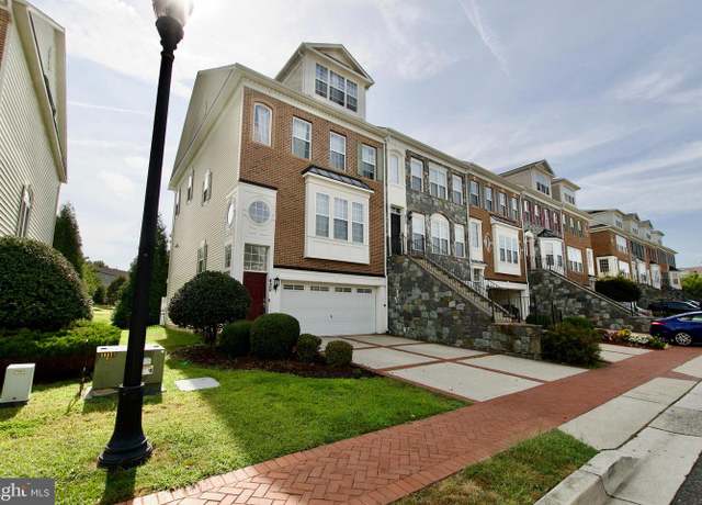 Property at 420 Esmond Pl, Upper Marlboro, MD 20774, 4 beds, 4 baths