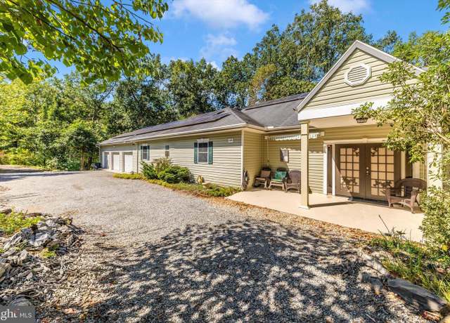 Property at 13450 Millstone Cir, Hancock, MD 21750, 6 beds, 5 baths