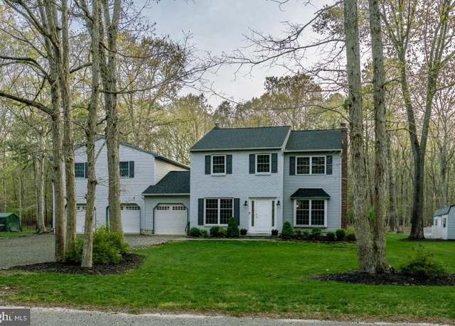 Property at 17 Red Oak Dr, Tabernacle, NJ 08088, 4 beds, 2.5 baths