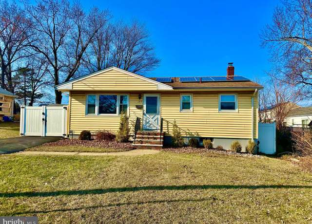 Property at 152 Sewaren Ave, Sewaren, NJ 07077, 2 beds, 1 bath