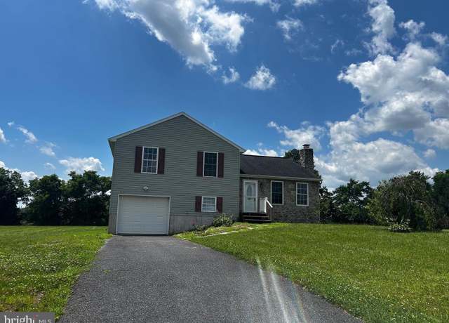 Property at 10 Double Play Dr, Gettysburg, PA 17325, 3 beds, 3 baths