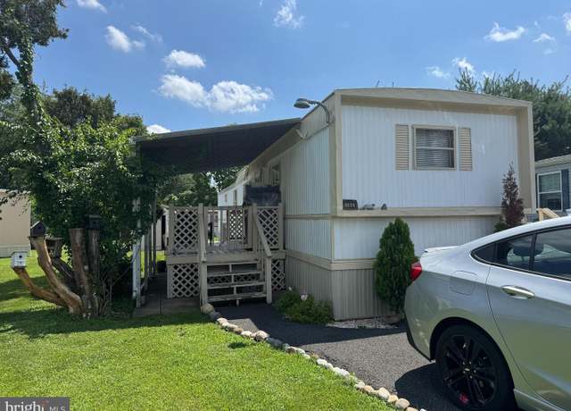 Property at 166 Liberty Cir, Hereford, PA 18056, 2 beds, 1 bath