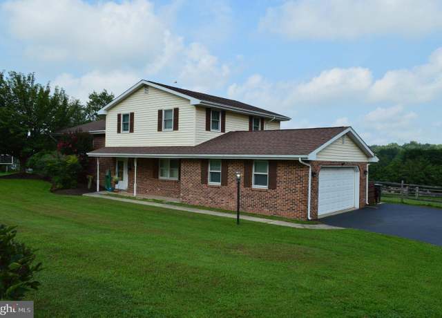 Property at 88 Park Ave, Coatesville, PA 19320, 3 beds, 2.5 baths