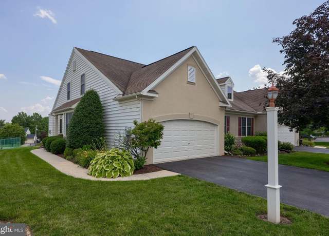 Property at 24 Kennedy St, Lancaster, PA 17602, 3 beds, 3 baths