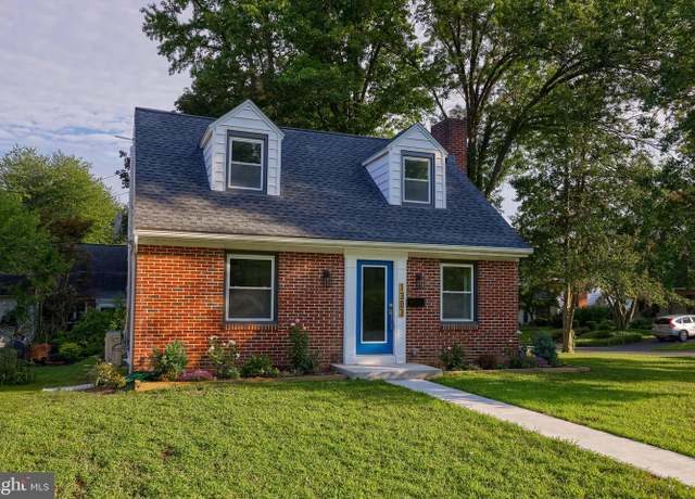 Property at 1303 Cheves Pl, Lancaster, PA 17603, 4 beds, 2.5 baths