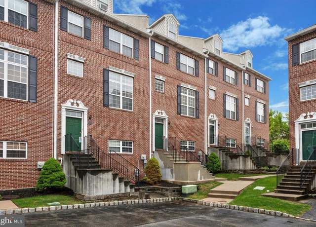 Property at 407 W 5th Ave, Conshohocken, PA 19428, 3 beds, 2.5 baths