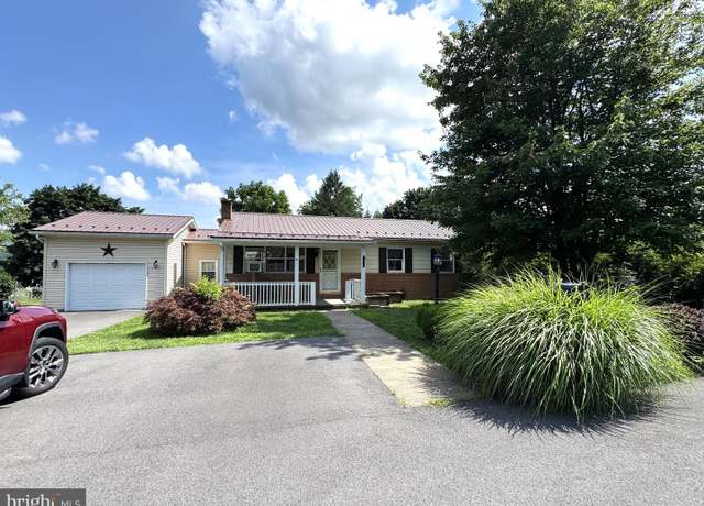 Property at 207 Cider Ln, Lewistown, PA 17044, 3 beds, 2.5 baths