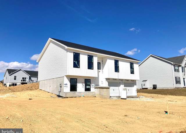 Property at 565 Ripple Dr #68, Hanover, PA 17331, 3 beds, 2 baths