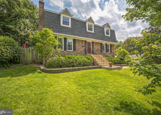 Property at 3930 6th St S, Arlington, VA 22204, 4 beds, 2.5 baths