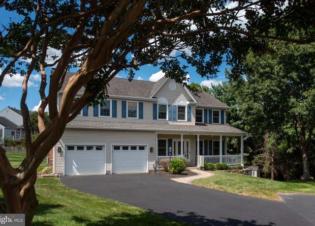 Property at 43232 Wayside Cir, Ashburn, VA 20147, 4 beds, 3.5 baths