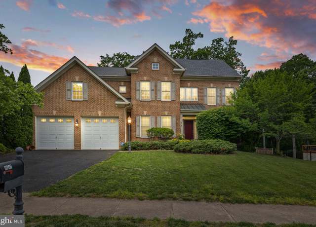 Property at 18547 Kerill Rd, Triangle, VA 22172, 4 beds, 2.5 baths