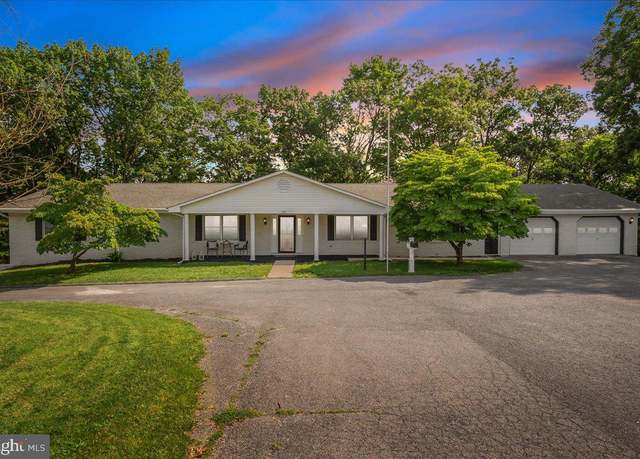 Property at 291 Clohan Ave, Martinsburg, WV 25401, 4 beds, 3 baths
