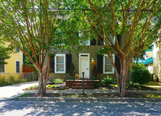 Property at 132 S Washington Ave, Lewes, DE 19958, 5 beds, 3 baths