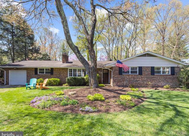 Property at 103 Wiltshire Ln, Severna Park, MD 21146, 4 beds, 2 baths
