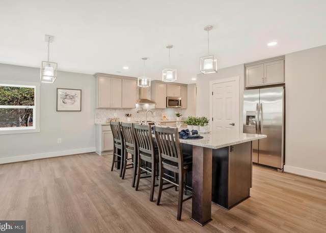Property at 11465 Horseshoe Trl, Lusby, MD 20657, 3 beds, 3.5 baths