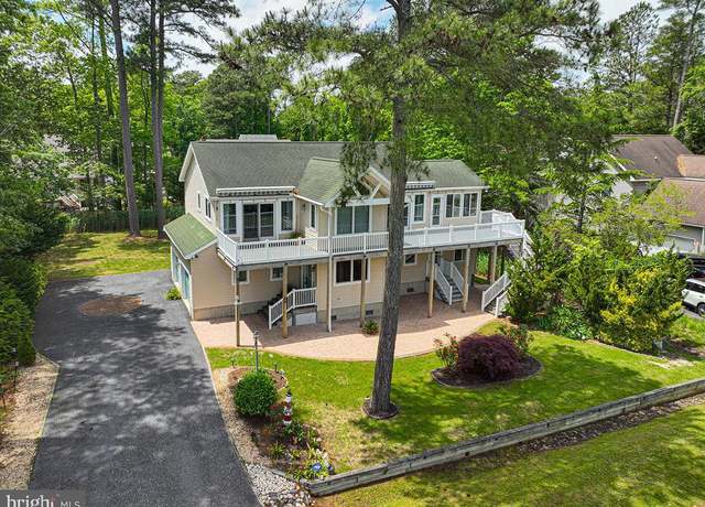 Property at 29 Salt Grass Rd, Ocean Pines, MD 21811, 3 beds, 2.5 baths