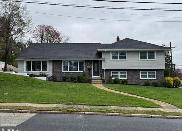 Property at 120 Highland Ave, Haddon Heights, NJ 08035, 5 beds, 3.5 baths