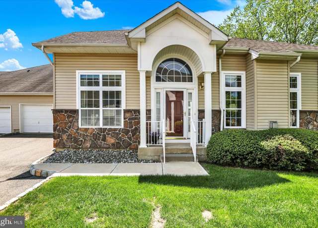 Property at 102 Schindler Dr N, Princeton, NJ 08540, 3 beds, 2.5 baths