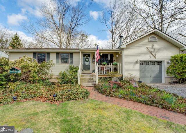 Property at 1046 Cutlass Ave, Manahawkin, NJ 08050, 3 beds, 1 bath