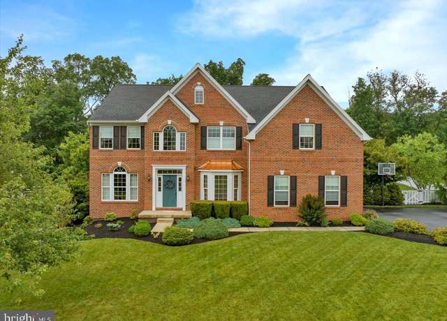 Property at 311 Green Meadow Dr, Douglassville, PA 19518, 4 beds, 2.5 baths