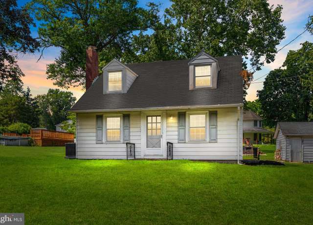 Property at 4122 Mechanicsville Rd, Bensalem, PA 19020, 3 beds, 2 baths