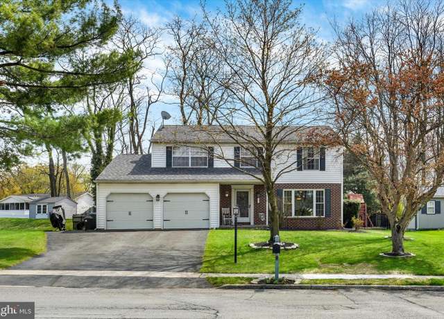 Property at 607 Lancaster Ave, Harrisburg, PA 17112, 4 beds, 2.5 baths