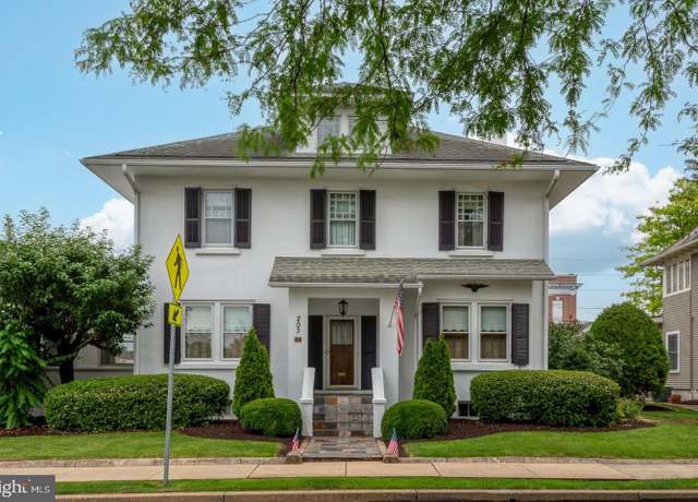 Property at 203 Cocoa Ave, Hershey, PA 17033, 5 beds, 1.5 baths
